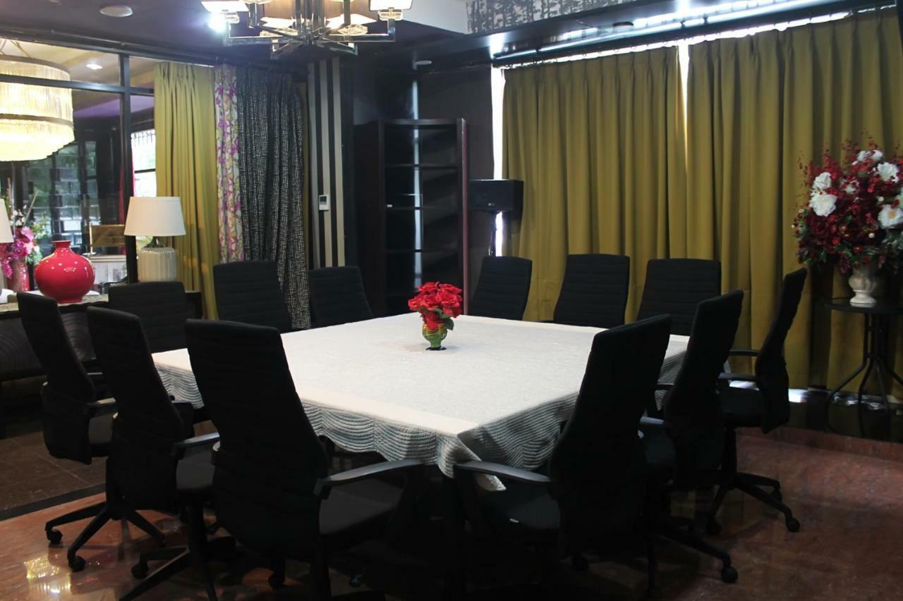 Hotel Little Amaroossa Jakarta
