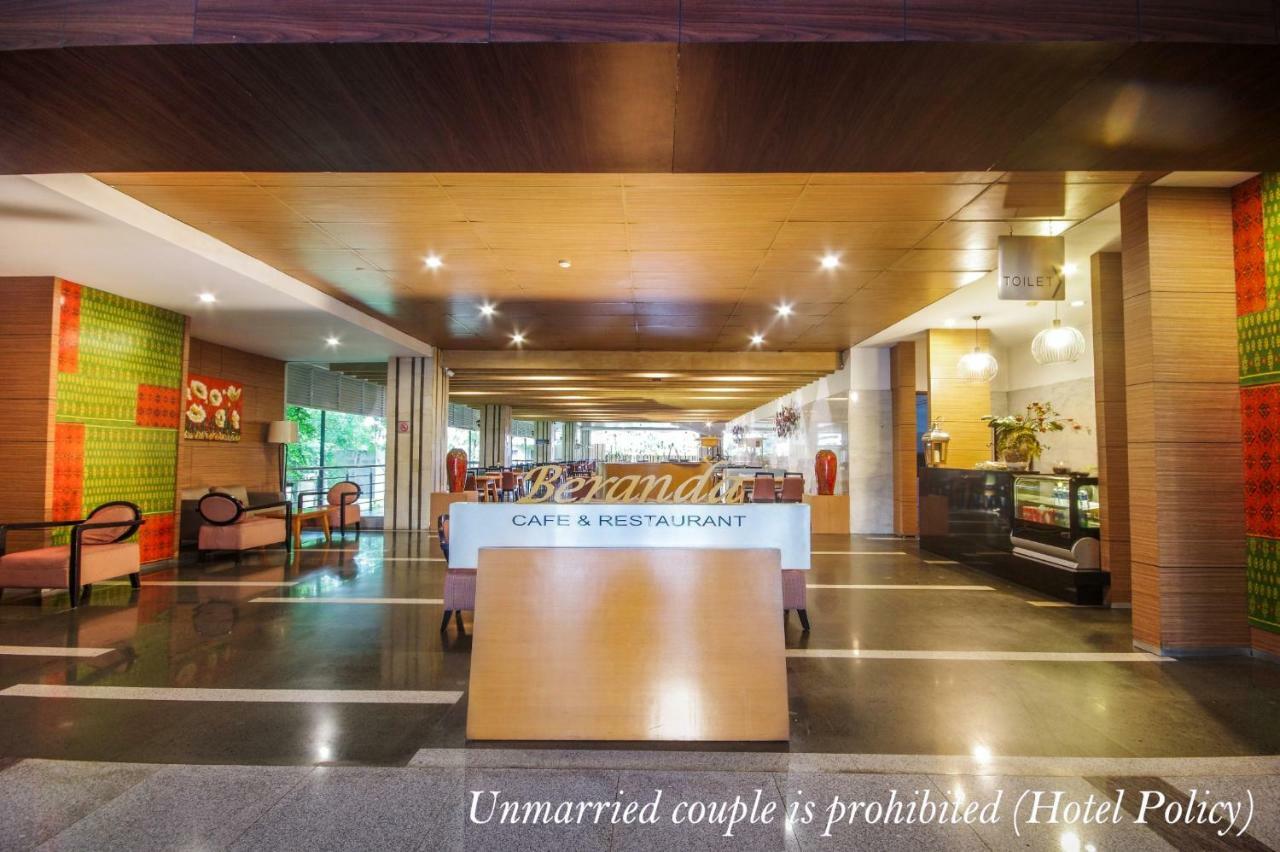 Hotel Gren Alia Jakarta