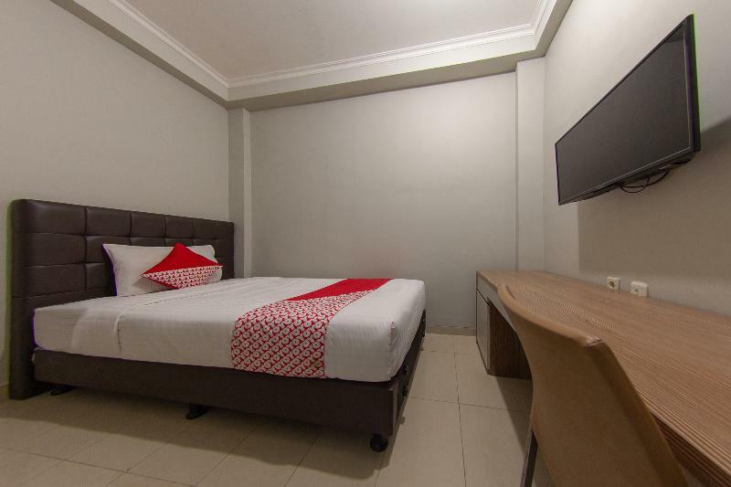 Oyo 657 Elite Park Mall By Tos Hotel 2*