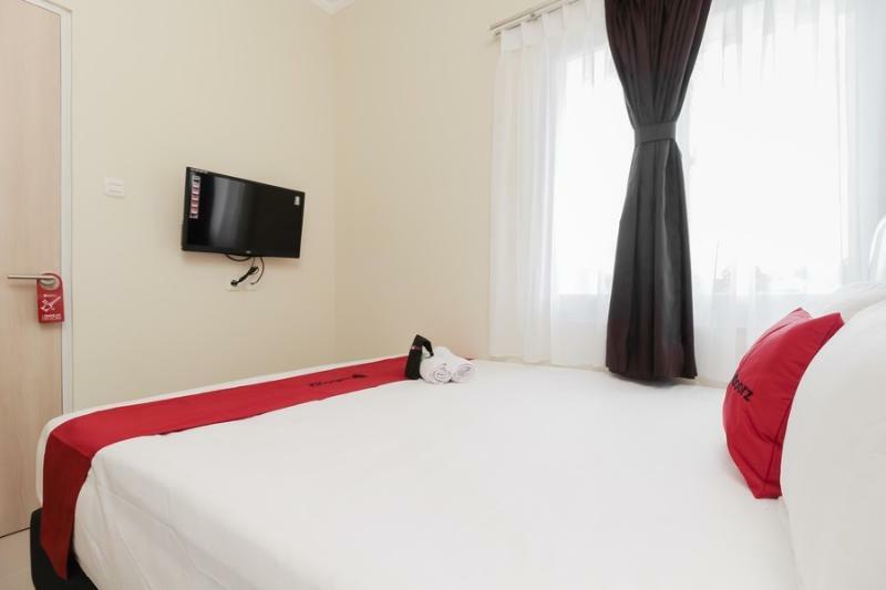 Reddoorz Near Soekarno Hatta Airport Casa de hóspedes