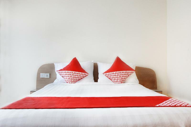 Hotel Business Tomang 3*