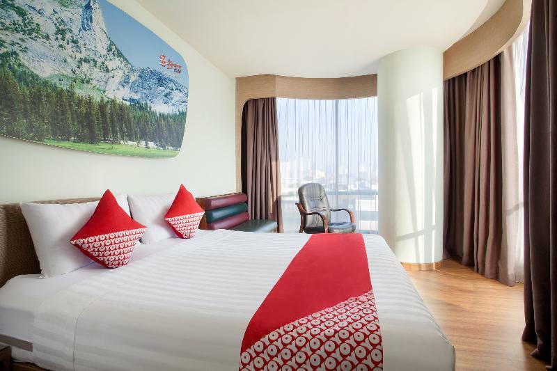 Business Tomang Hotel 3*