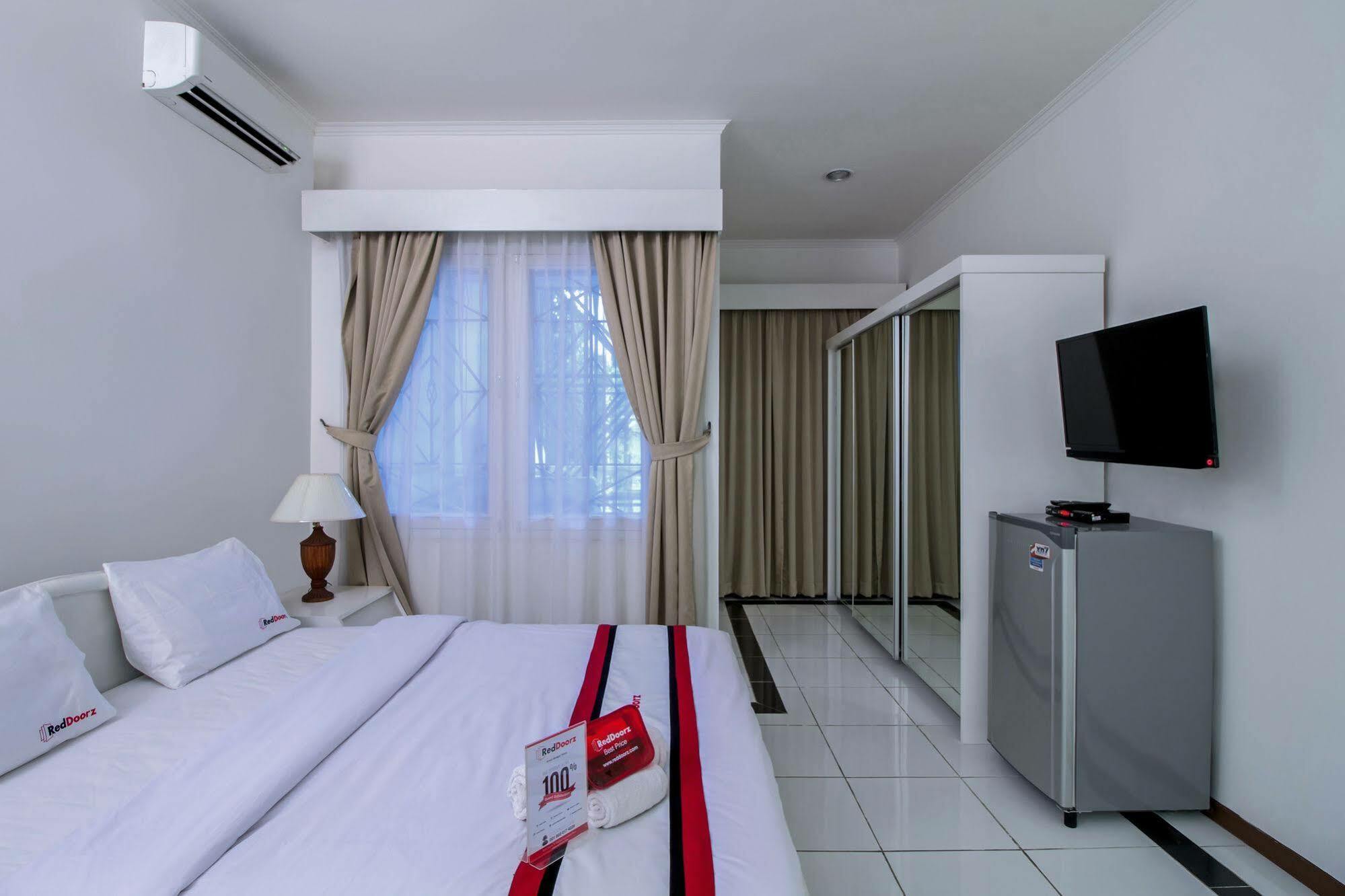 Reddoorz @ Tendean 2* Jakarta