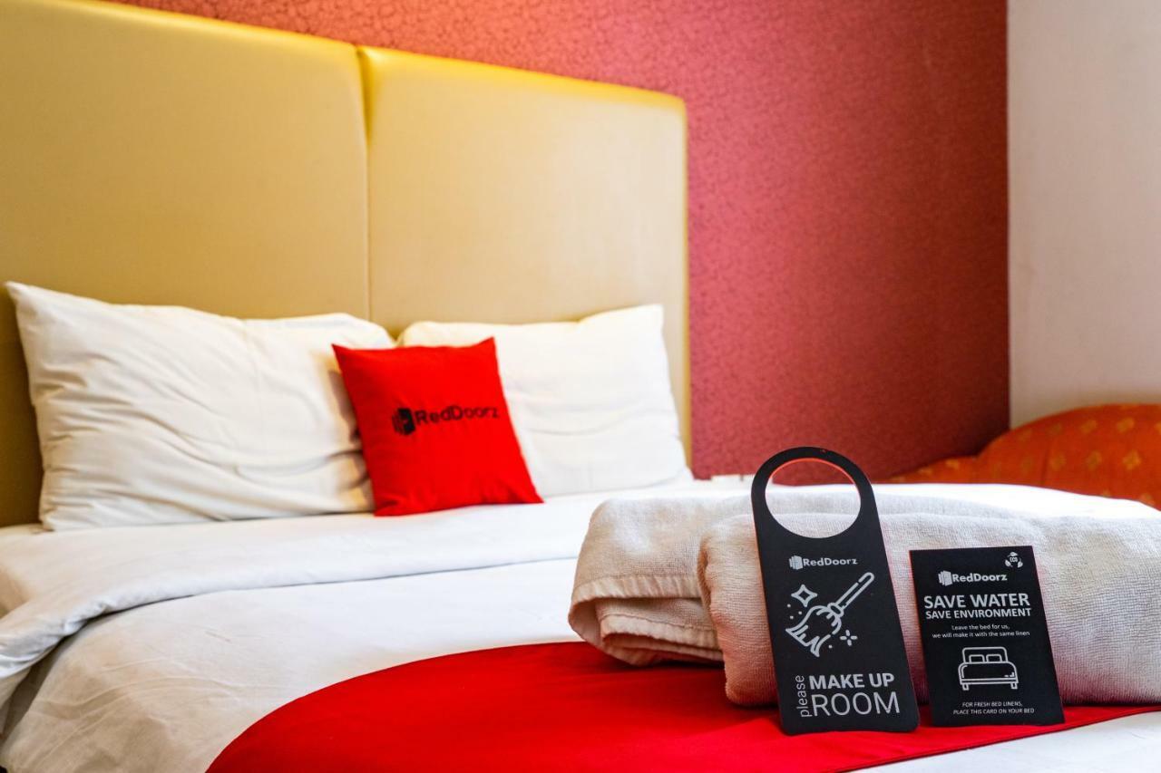 Reddoorz Near Blok M Square Jakarta