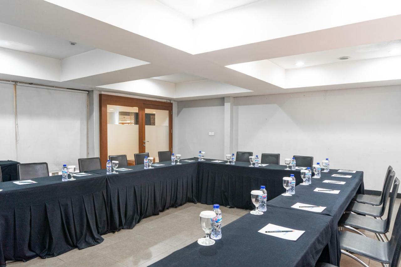 Reddoorz Near Blok M Square Hotel Jakarta