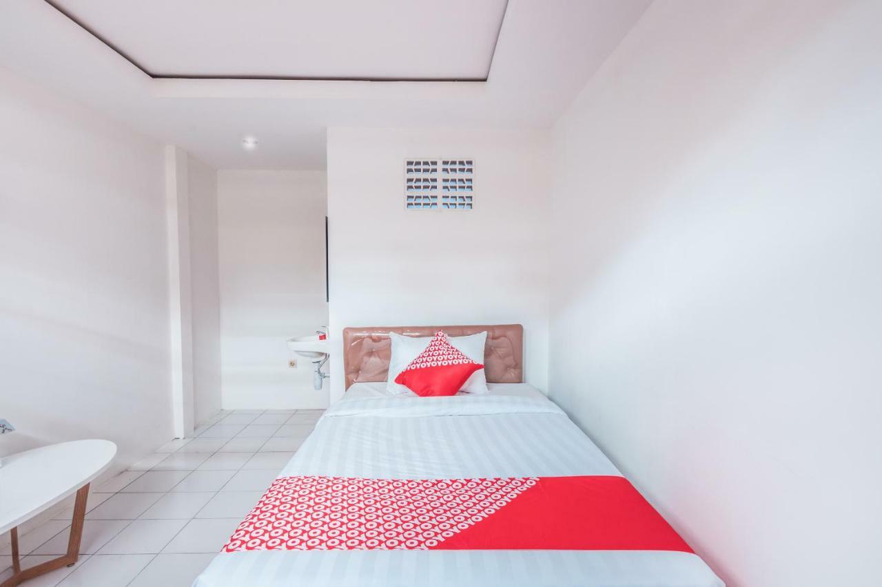 Oyo 947 Angel Syariah Hotel