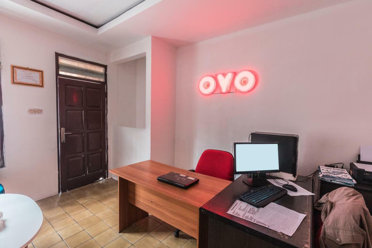 Oyo 947 Angel Syariah Hotel 2*
