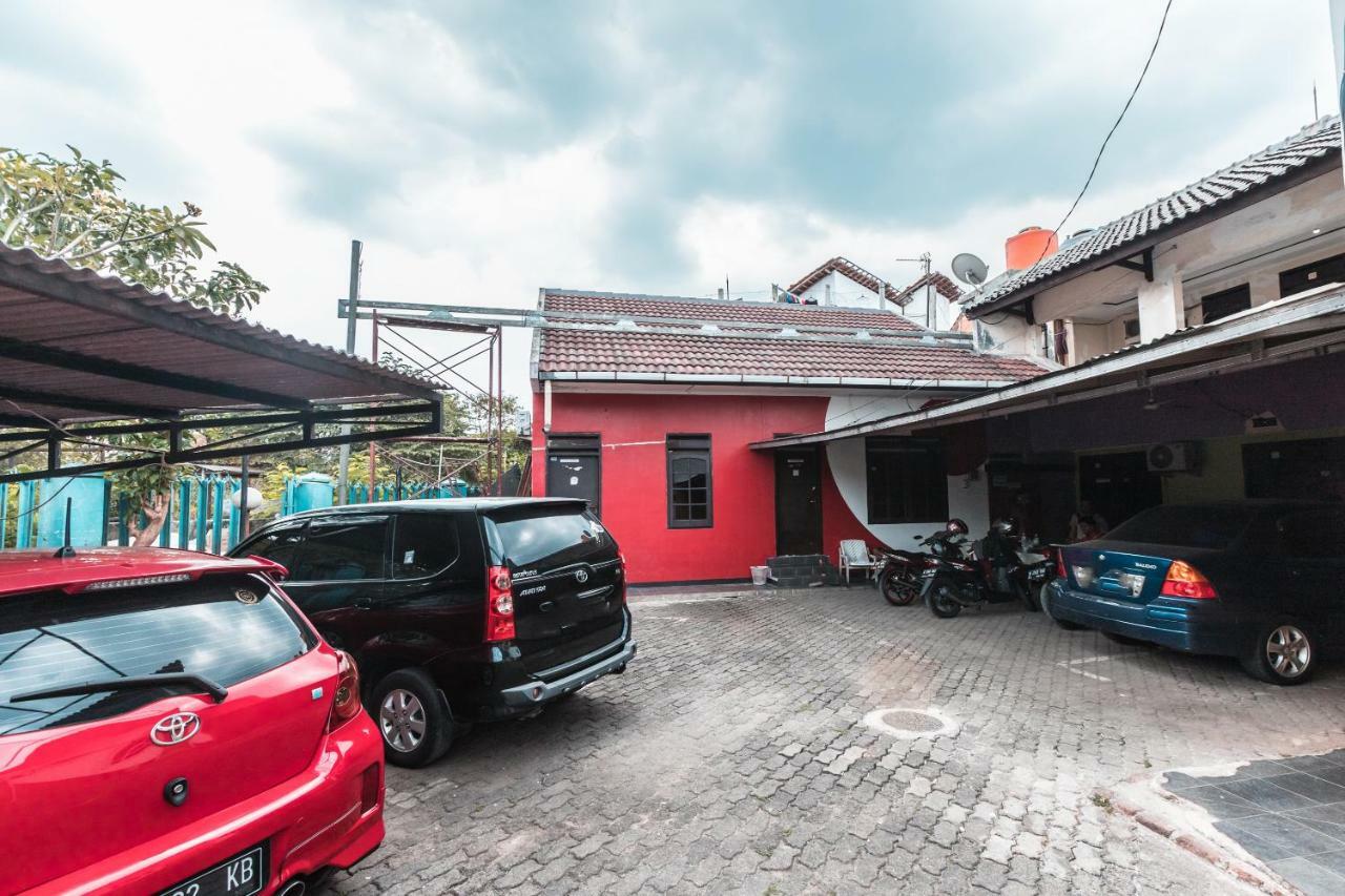 Hotel Oyo 947 Angel Syariah Jakarta