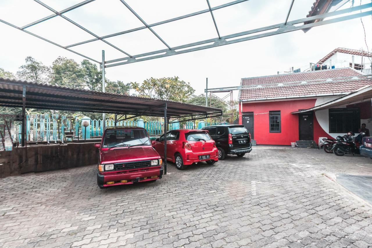 Oyo 947 Angel Syariah 2* Jakarta
