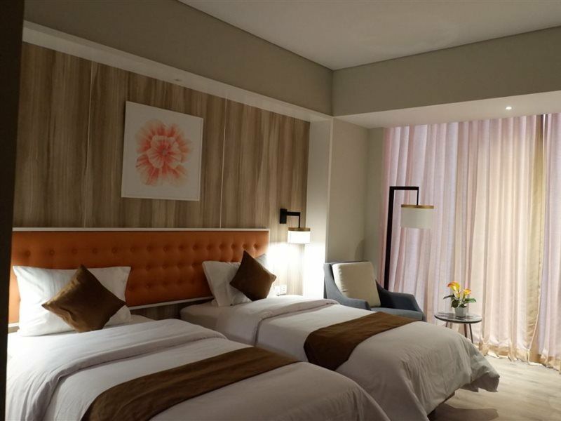 Grand Orchardz Kemayoran Hotel