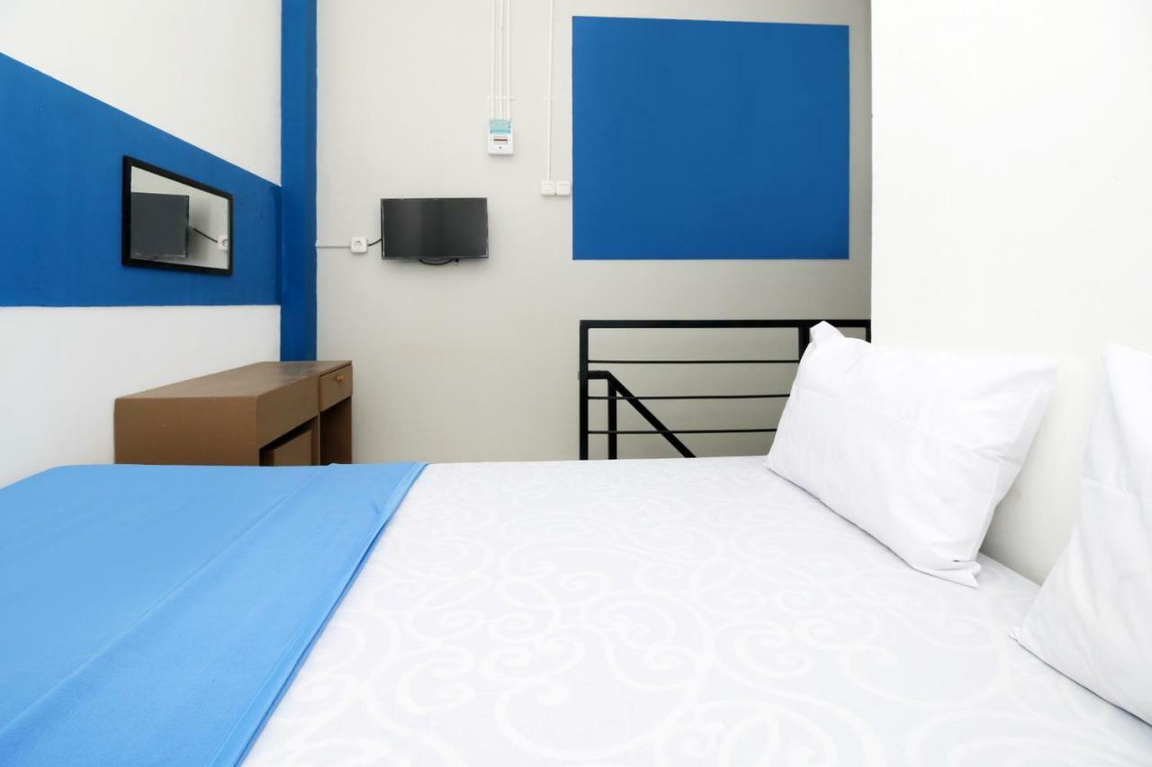 Fatmawati Redpartner Guest house *