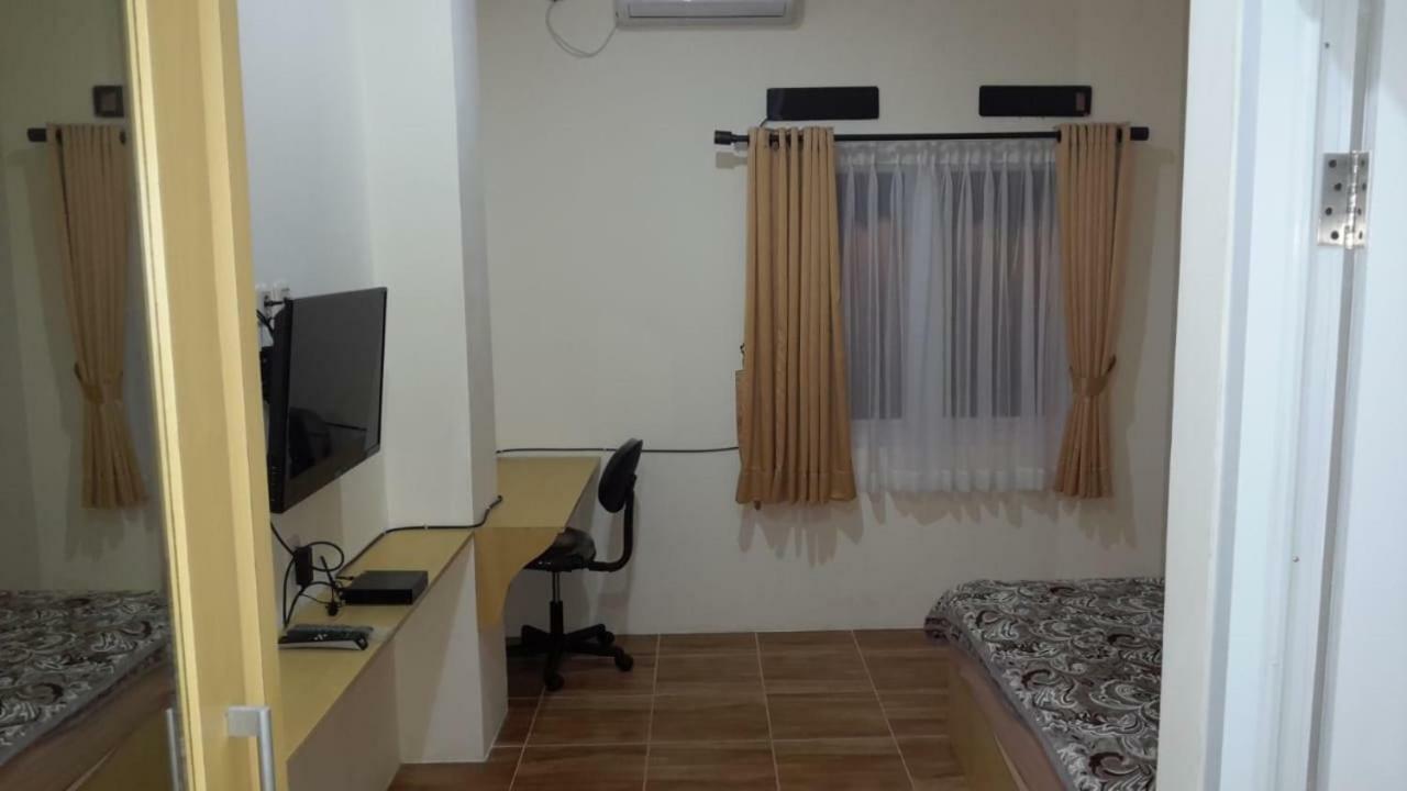 Navara House
