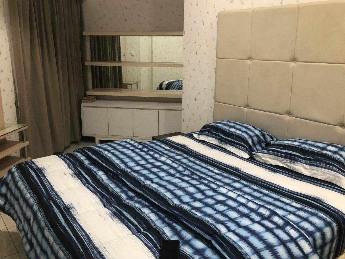Apartment Sudirman Park By Merry *
