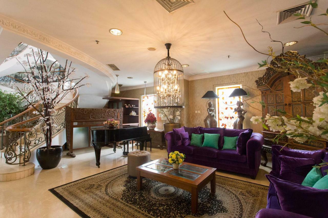 Roosseno Plaza Serviced Apartment *