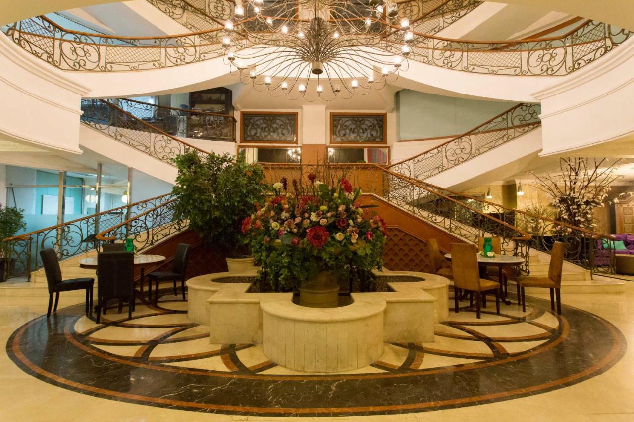 Roosseno Plaza Serviced Apartment Apartamento Jacarta