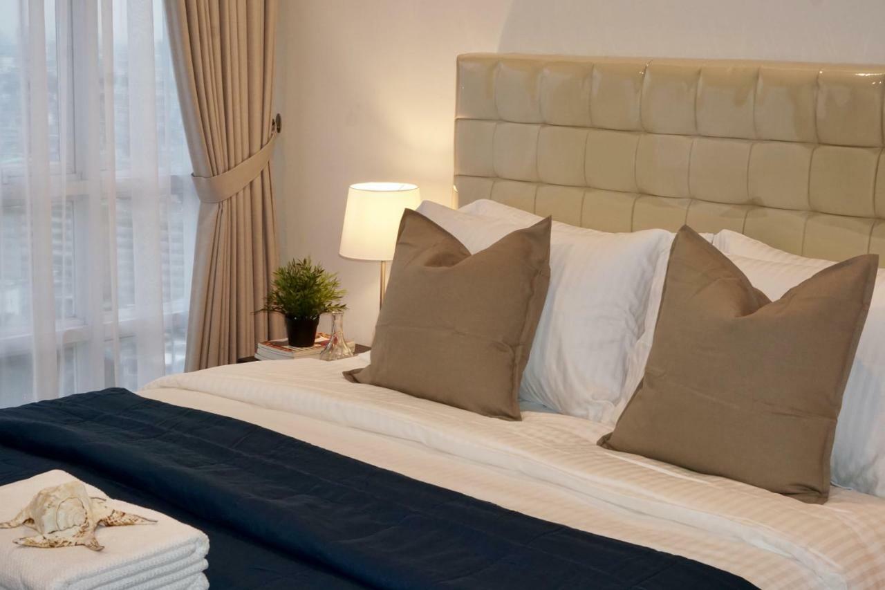 Lucky Tower 2br Floor * Jakarta