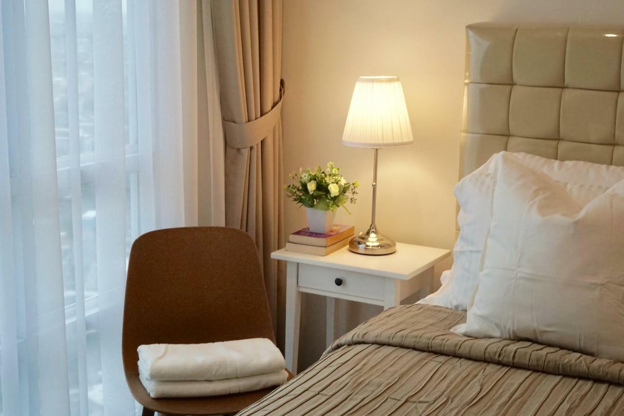 Lucky Tower 2br Floor * Jakarta