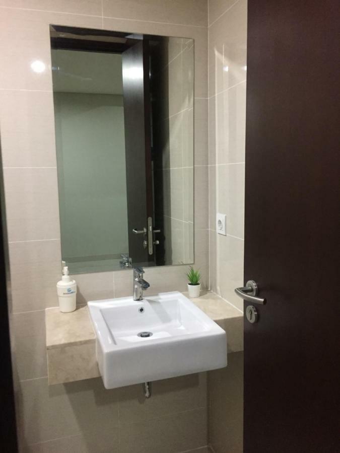 Apartemen Puri Mansion Jl. Lingkar Luar Barat Kelurahan Duri Kosambi Kecamatan Cengkareng Barat