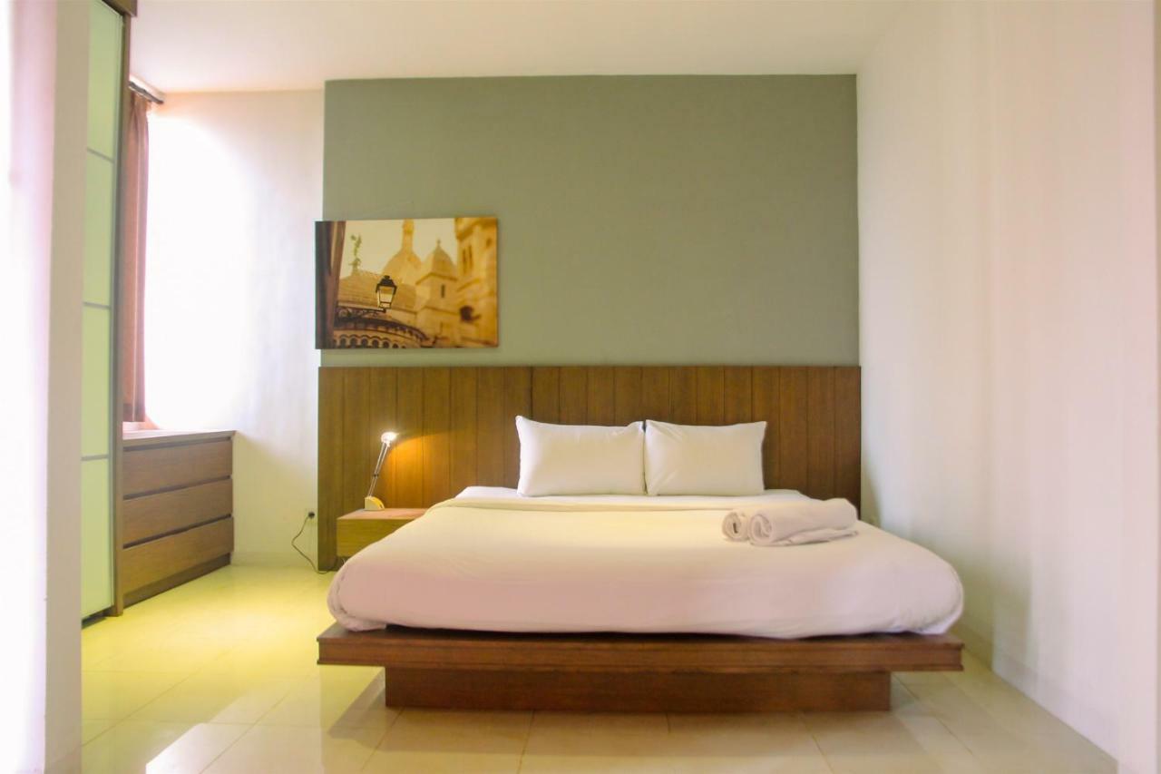 Modern 2br Cervino Village By Travelio * Jakarta