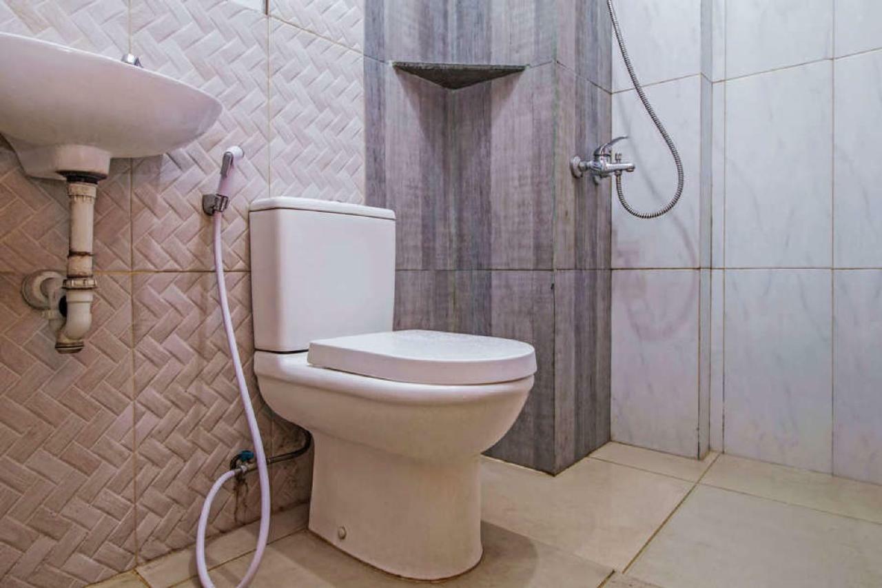 Guest house Reddoorz Near Cilandak Town Square Jakarta