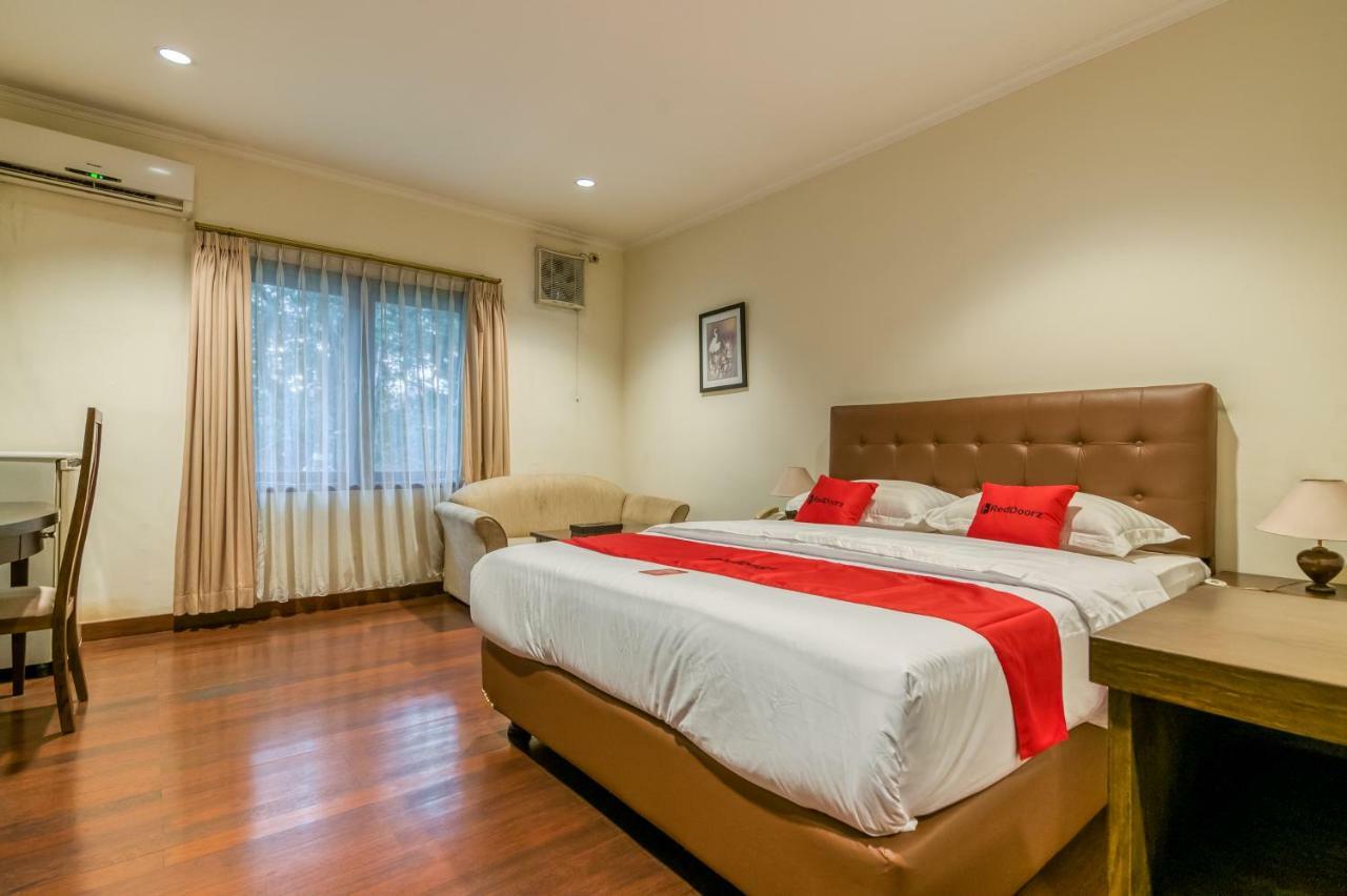 Guest house Reddoorz Near Dharmawangsa Square 3*