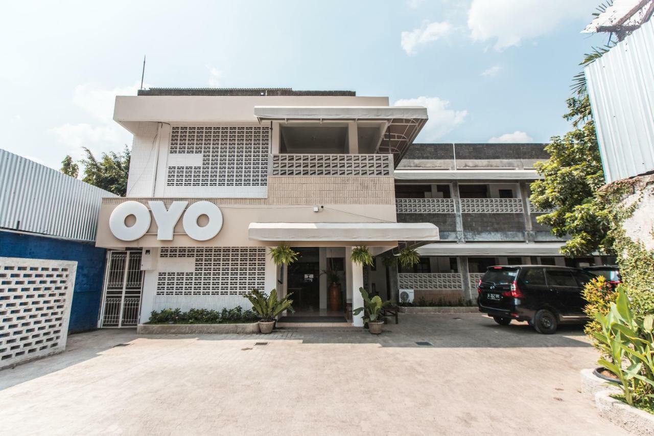Oyo 1001 Pulo Art Space Near Ciranjang Ent Hospital Hotel Jakarta