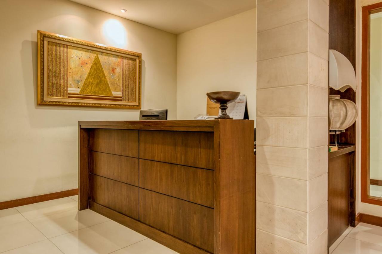Guest house Reddoorz Near Dharmawangsa Square 3*