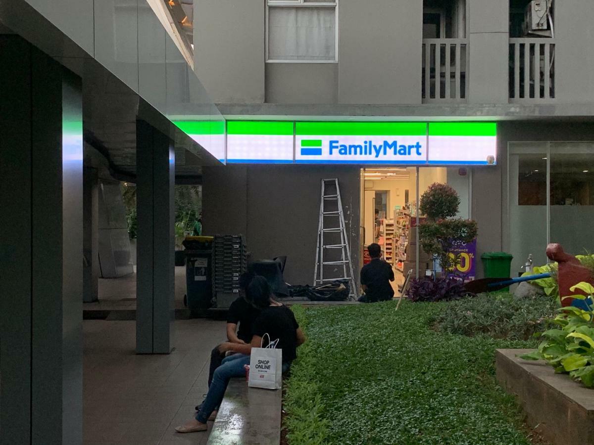 Apartment Bay Pluit - Seaview Fast Wifi *