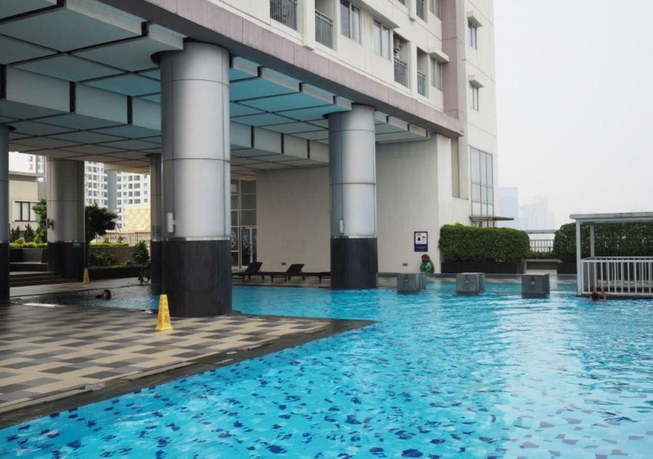 Cosmo Terrace At Thamrin Apartment