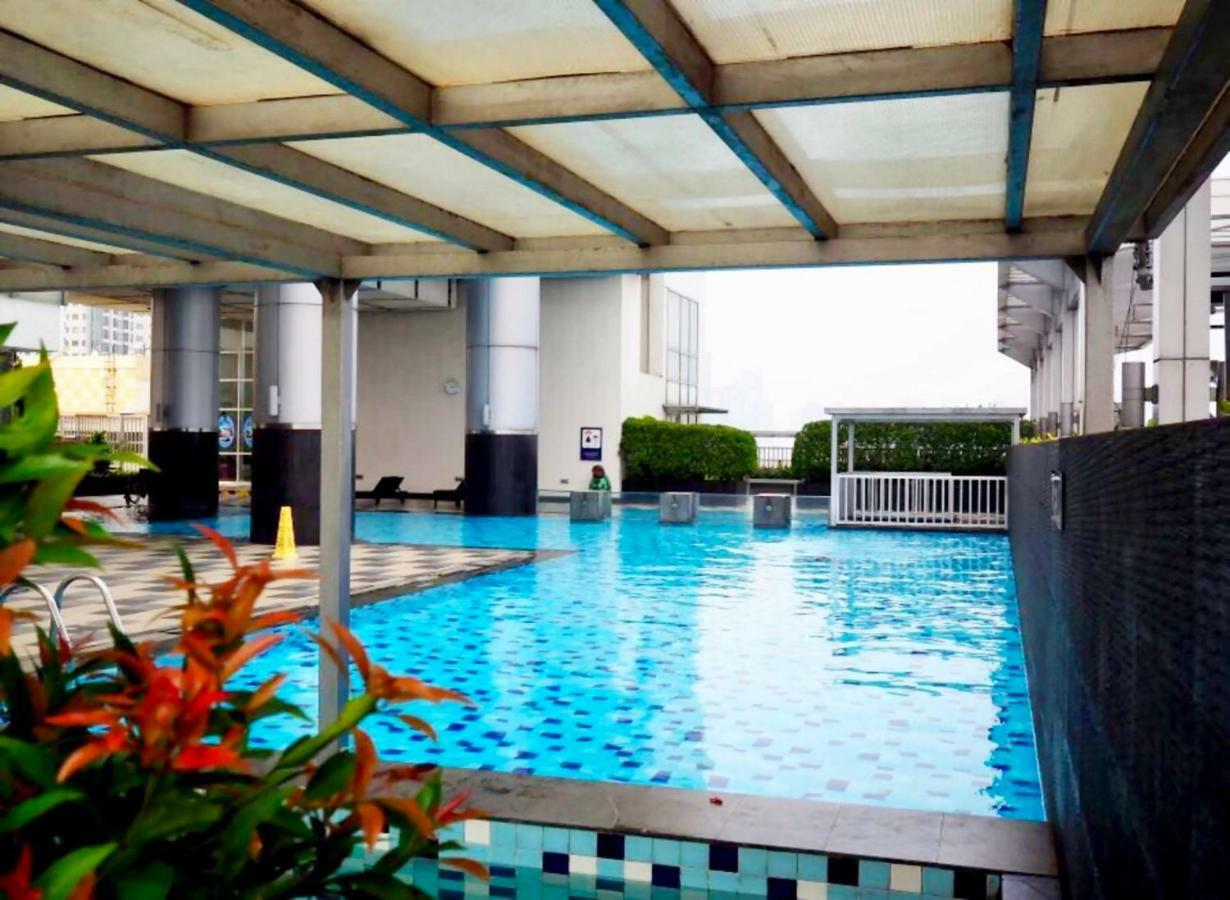 Cosmo Terrace At Thamrin Apartment *