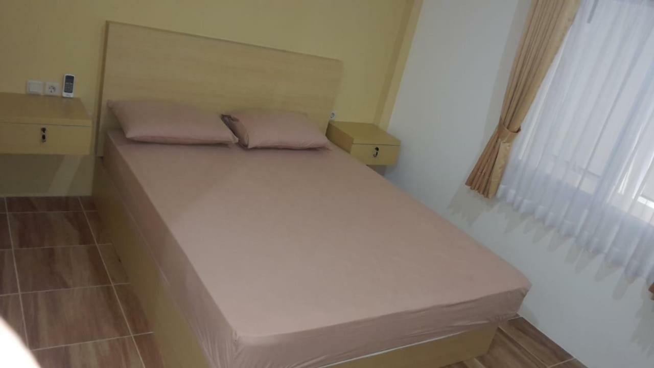 Guest house Navara House