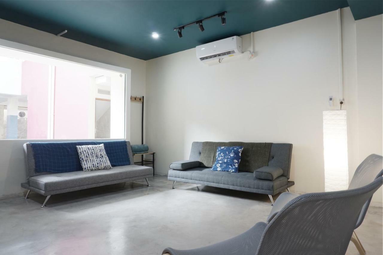 Residences By Reddoorz Near Mt Haryono - Minimum 7 Days Jakarta