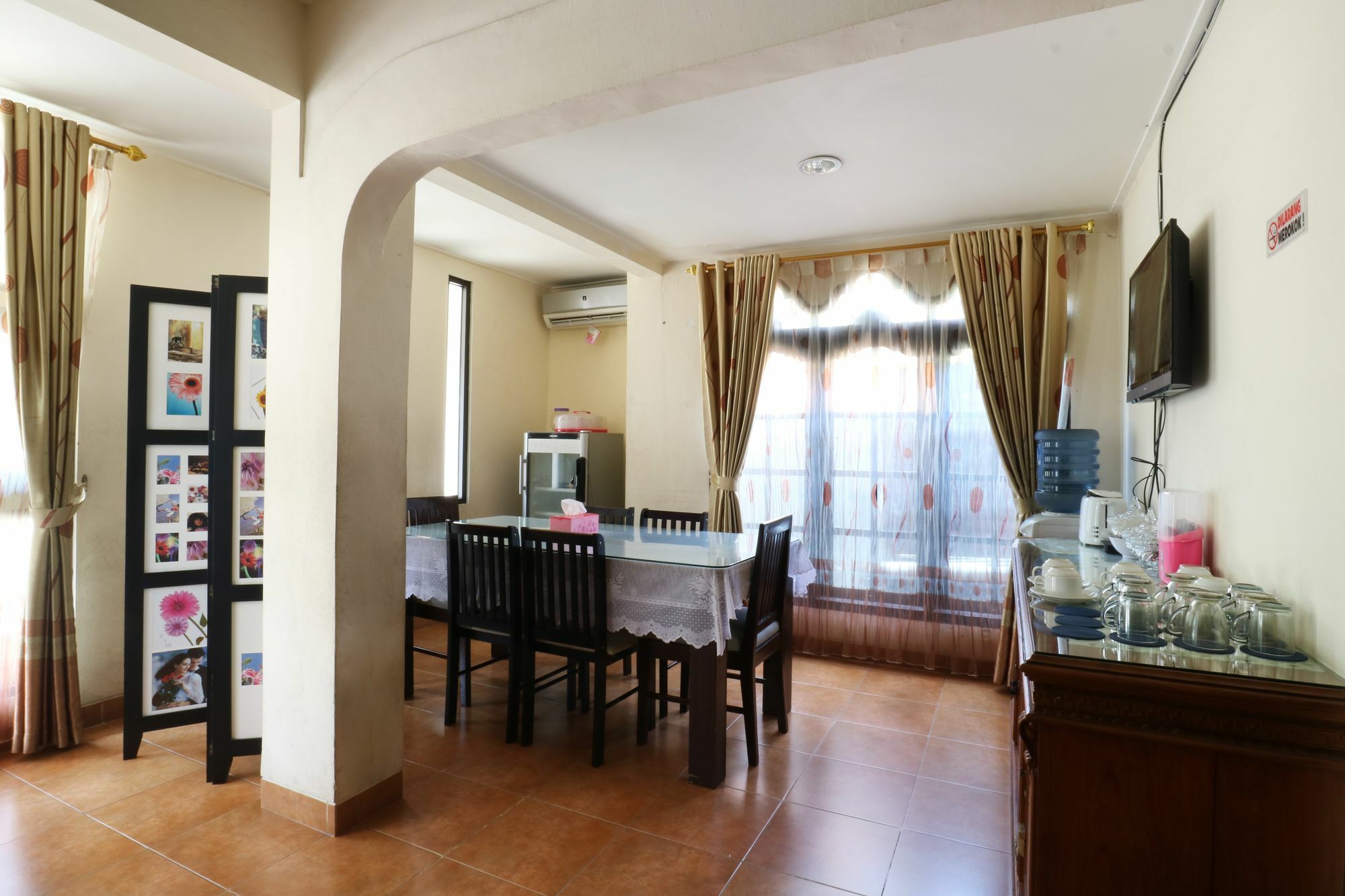 Guest house Seruni Kemanggisan *