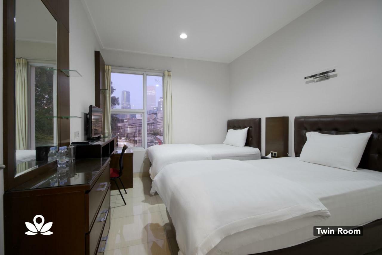 Bendungan Hilir Guest house 2*
