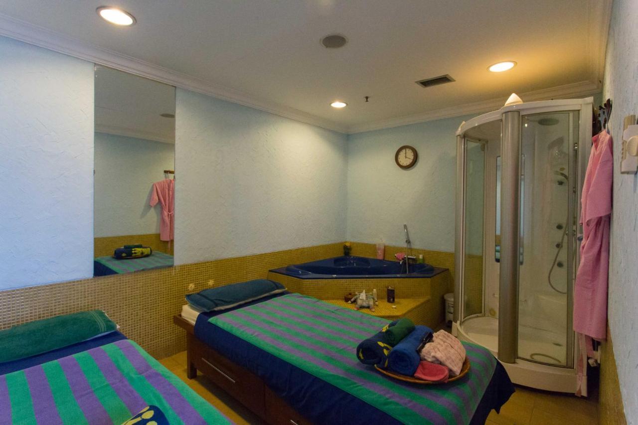 Roosseno Plaza Serviced Apartment Apartamento Jacarta