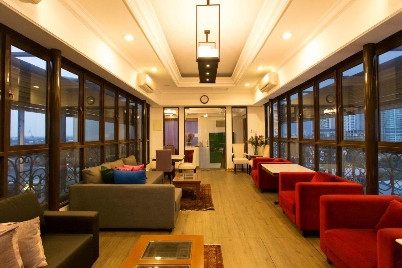 Roosseno Plaza Serviced Apartment
