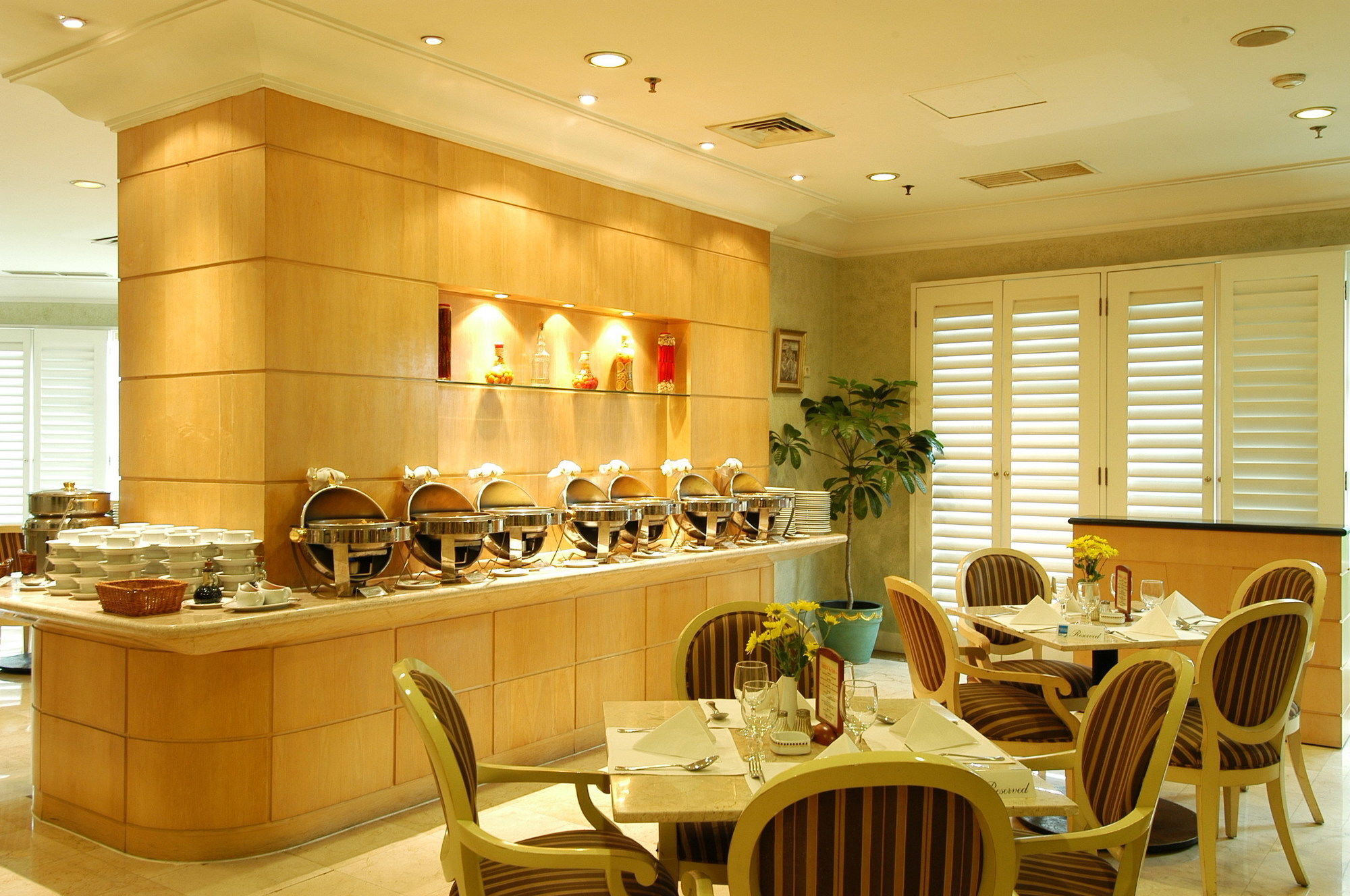 Batavia & Serviced Aparthotel 4*