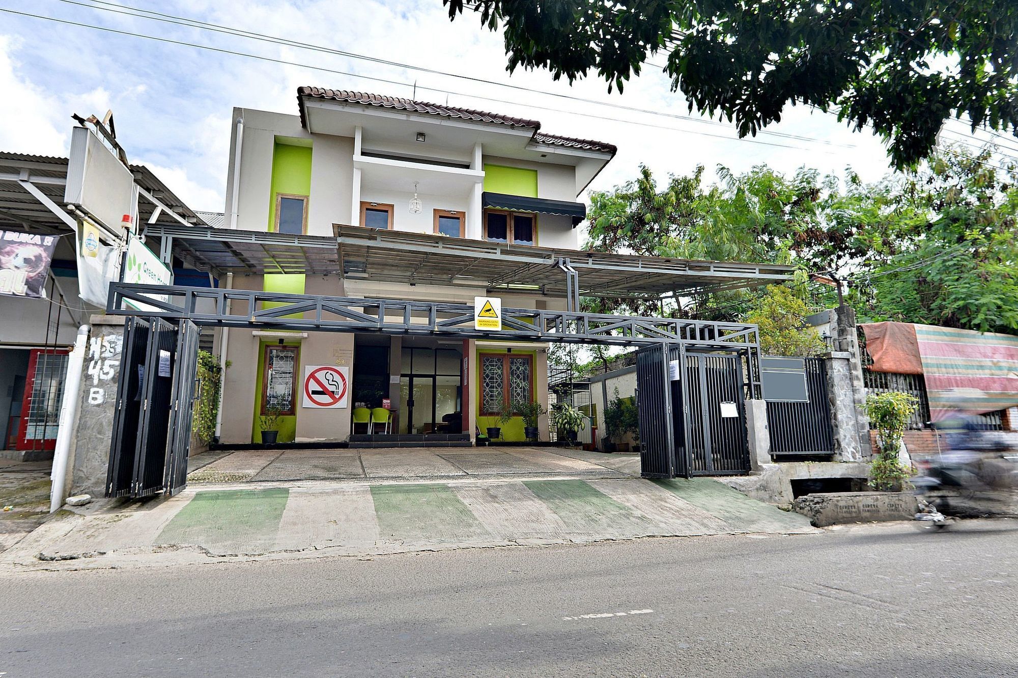 Zen Cipete Utara Guest house