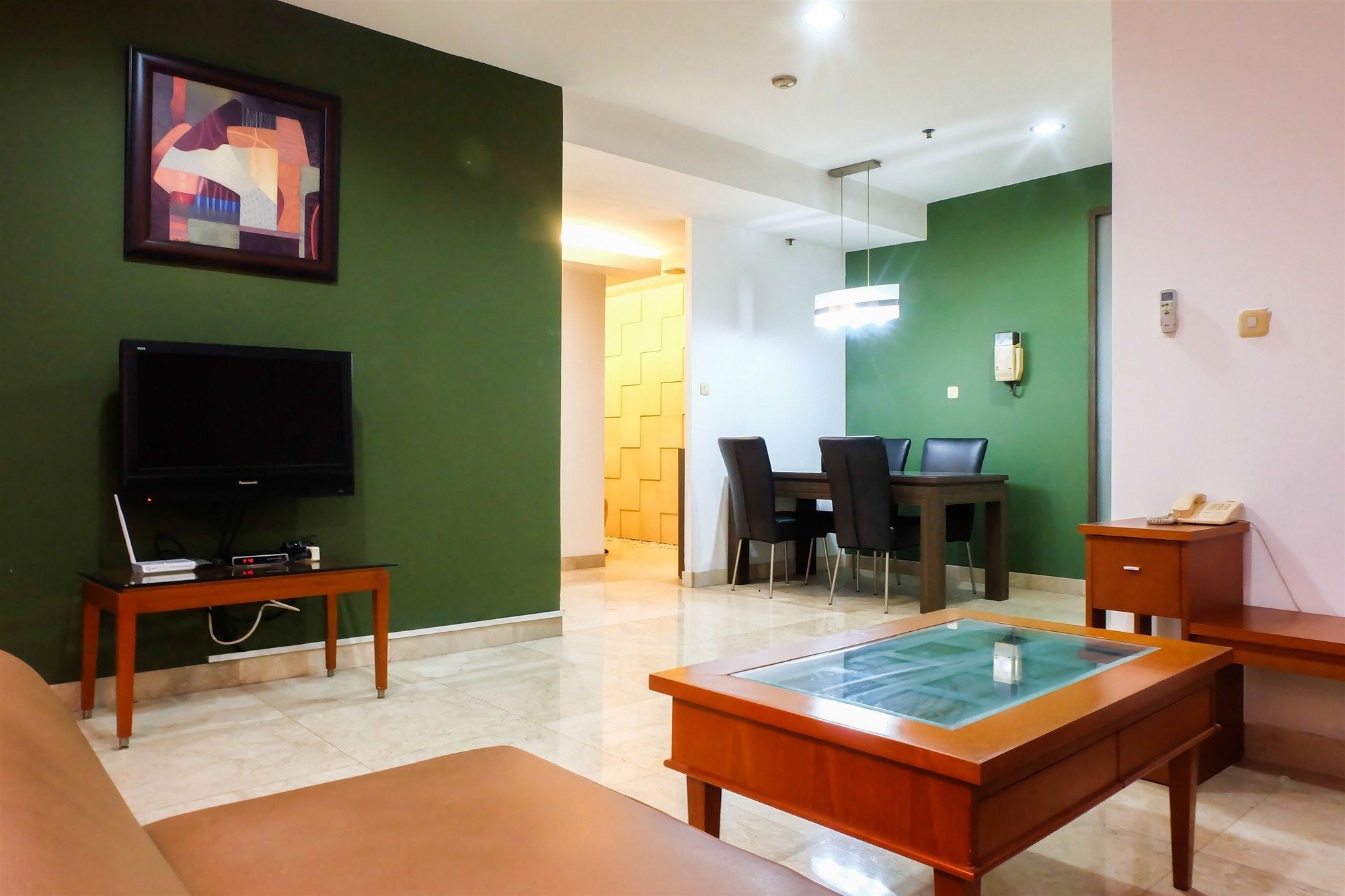 2 Bedroom Park Royale By Travelio *