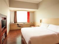 Horison Arcadia Mangga Dua 4*