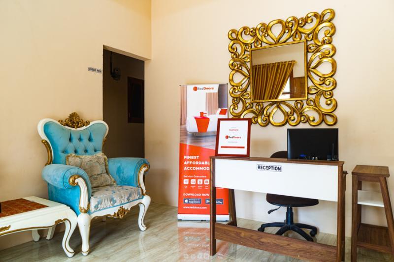 Wisma tamu Reddoorz Near Cipinang Indah Mall