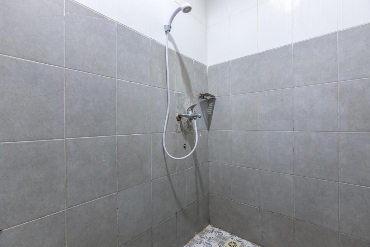 Hotel Oyo 1672 Wisma Barkah Jakarta