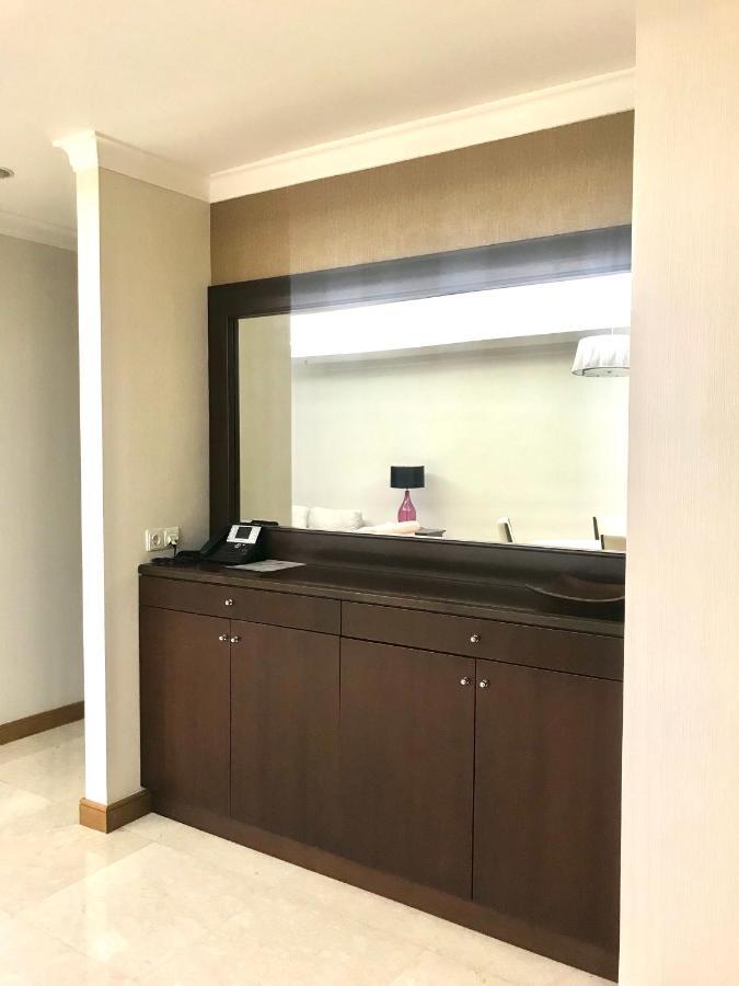2 Bedroom Exclusive At Kempinski Private * Jakarta