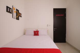 Gasthuis Reddoorz Near Trisakti Jakarta