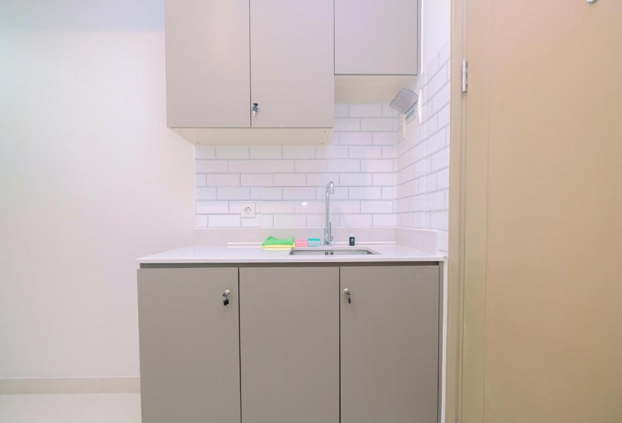 New Furnished 1br At Gold Coast Near Pik By Travelio Apartment Jakarta