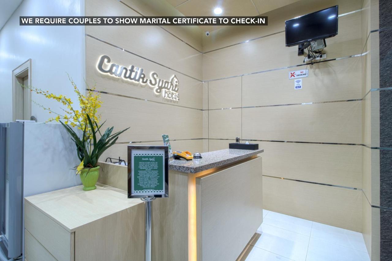 Cantik Syari Hotel 2*