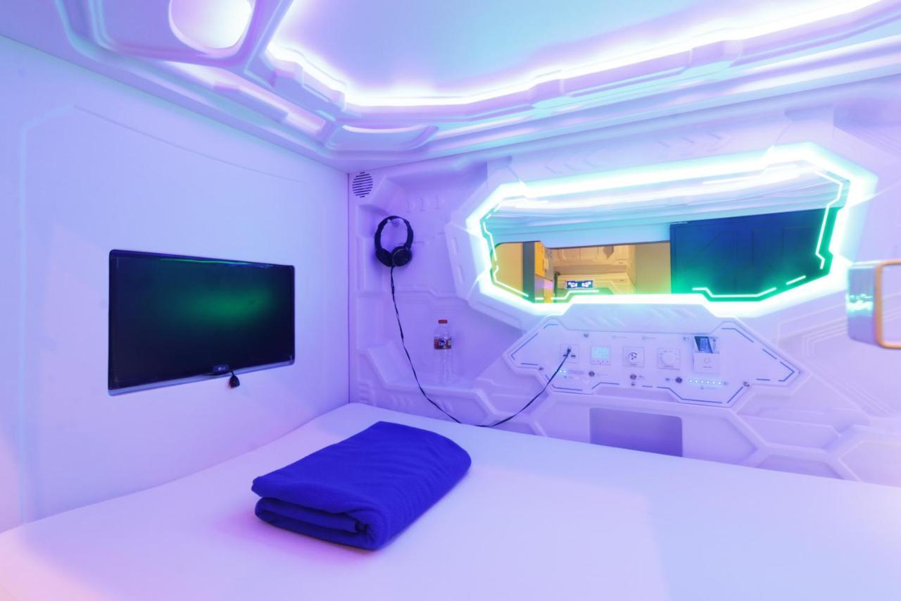 Capsule hotel Jakpod *
