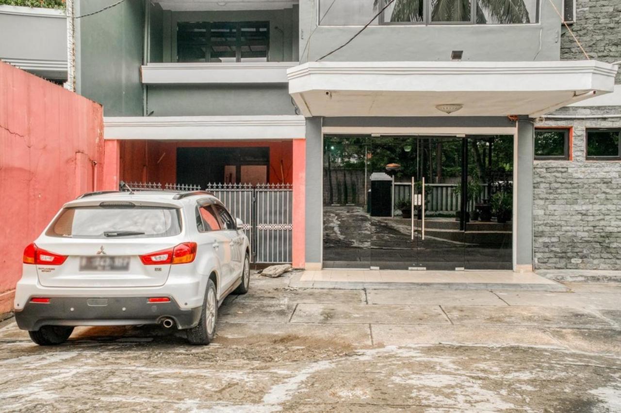 Reddoorz Near Plaza Senayan