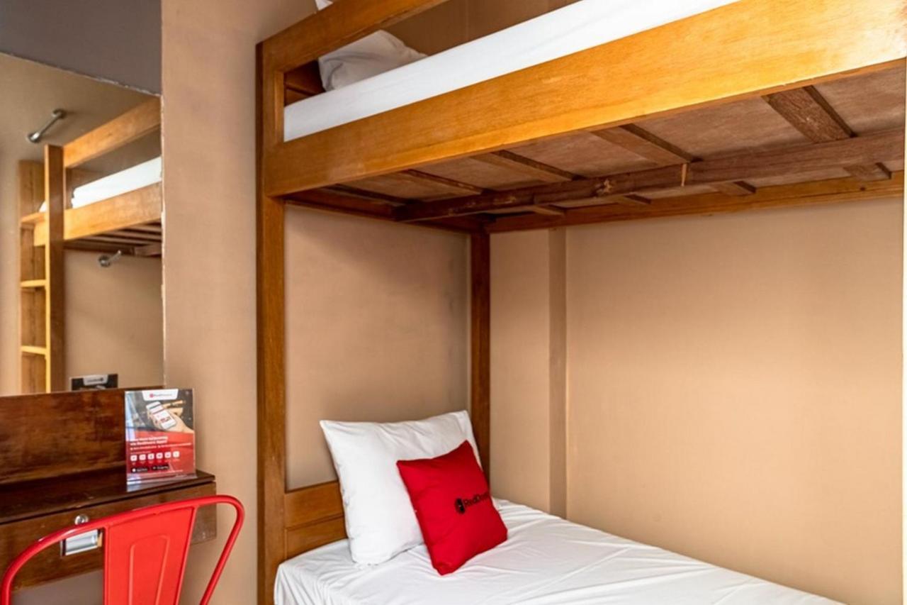 Reddoorz Near Ltc Glodok Guest house 2*