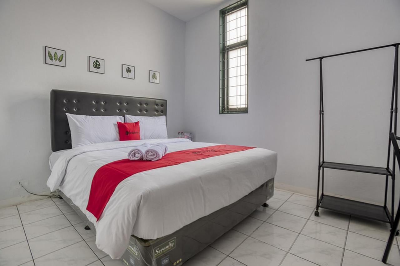 Guest house Reddoorz Near Kota Station